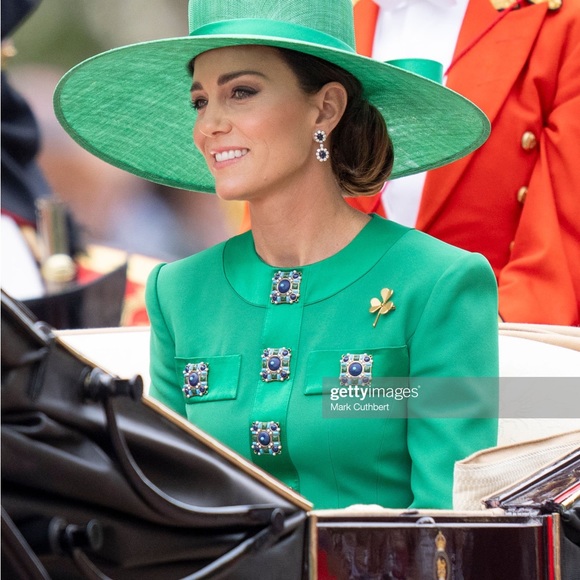 Meet your Posher, Tereza - Picture 2 of 15